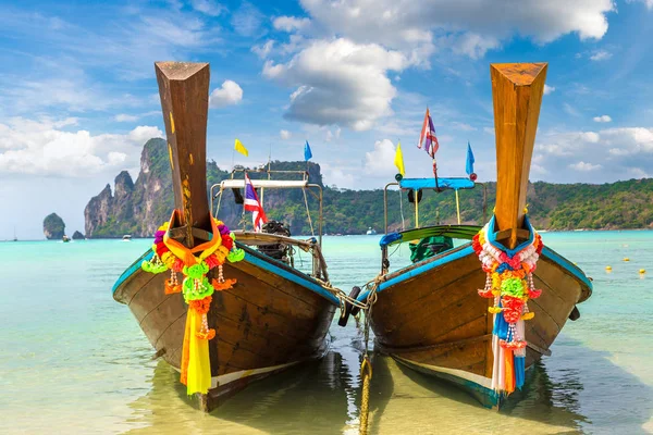 Tradiční Thajské Longtail Lodí Protokolu Dalum Beach Ostrově Phi Phi — Stock fotografie