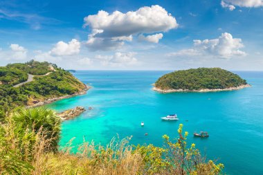 Yanui Beach Phuket Tayland adlı bir yaz günü içinde panoramik