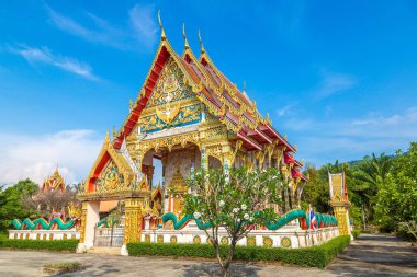 Budist Tapınağı Wat Kaew Manee Si Mahathat Tayland Phuket yakınındaki bir yaz günü