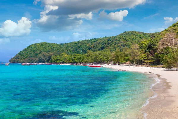 (O Ko) Coral Island Phuket Island, Tayland bir yaz günü yakınındaki