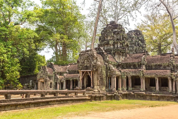 Ruiny Świątyni Prohm Jest Khmer Starożytnej Świątyni Kompleksu Angkor Wat — Zdjęcie stockowe