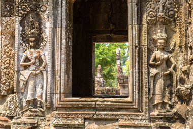 Chau Say Tevoda tapınak kalıntıları olduğunu Khmer antik tapınak Siem Reap içinde karmaşık Angkor Wat, Kamboçya'da bir yaz günü