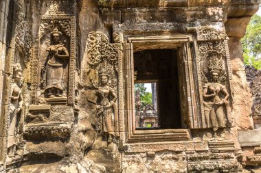 Chau Say Tevoda tapınak kalıntıları olduğunu Khmer antik tapınak Siem Reap içinde karmaşık Angkor Wat, Kamboçya'da bir yaz günü