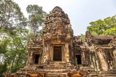Thommanon tapınak kalıntıları olduğunu Khmer antik tapınak Siem Reap içinde karmaşık Angkor Wat, Kamboçya'da bir yaz günü