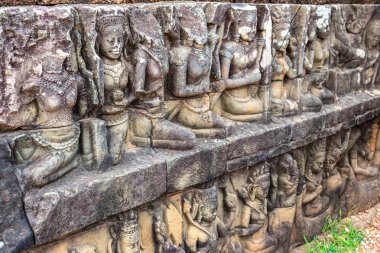 Heykel duvar filler Teras Tapınağı üzerinde karmaşık Angkor Wat Siem Reap, Kamboçya içinde Khmer antik tapınak.