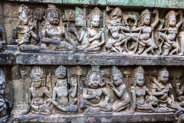 Heykel duvar filler Teras Tapınağı üzerinde karmaşık Angkor Wat Siem Reap, Kamboçya içinde Khmer antik tapınak.