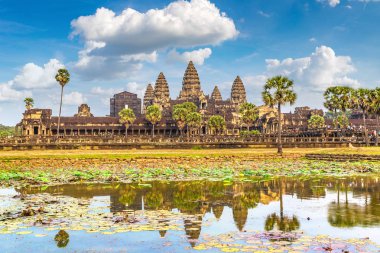 Siem Reap, Kamboçya'da bir yaz günü Angkor Wat Tapınağı