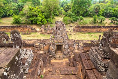 Siem Reap, Kamboçya'da bir yaz günü karmaşık Angkor Wat Tapınağı pre Rup