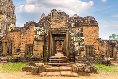 Siem Reap, Kamboçya'da bir yaz günü karmaşık Angkor Wat Tapınağı pre Rup