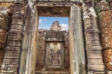 Doğu Mebon Siem Reap, Kamboçya'da bir yaz günü karmaşık Angkor Wat Tapınağı