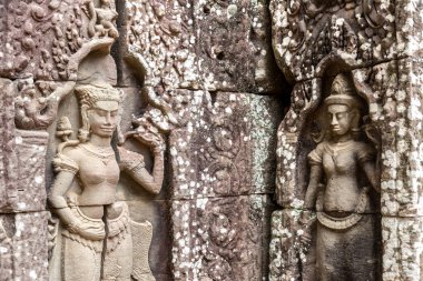 Siem Reap, Kamboçya'da bir yaz günü karmaşık Angkor Wat Tapınağı ta Som