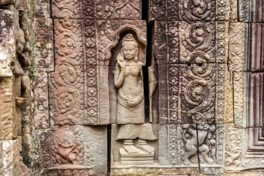 Siem Reap, Kamboçya'da bir yaz günü karmaşık Angkor Wat Tapınağı ta Som