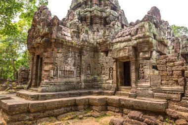 Siem Reap, Kamboçya'da bir yaz günü karmaşık Angkor Wat Tapınağı ta Som