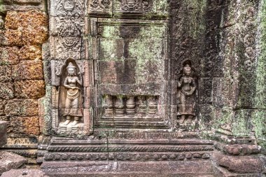 Siem Reap, Kamboçya'da bir yaz günü karmaşık Angkor Wat Tapınağı ta Som