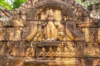 Siem Reap, Kamboçya'da bir yaz günü karmaşık Angkor Wat Tapınağı ta Som