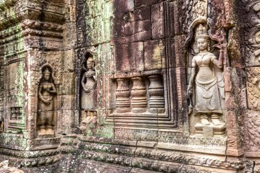 Siem Reap, Kamboçya'da bir yaz günü karmaşık Angkor Wat Tapınağı ta Som