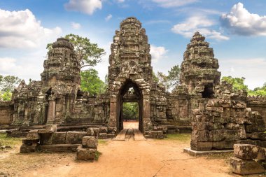 Siem Reap, Kamboçya'da bir yaz günü karmaşık Angkor Wat tapınakta Preah Khan