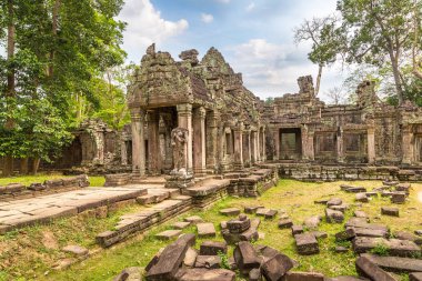 Siem Reap, Kamboçya'da bir yaz günü karmaşık Angkor Wat tapınakta Preah Khan