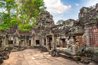 Siem Reap, Kamboçya'da bir yaz günü karmaşık Angkor Wat tapınakta Preah Khan