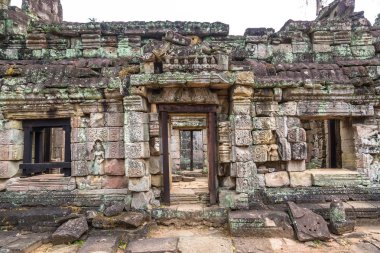 Siem Reap, Kamboçya'da bir yaz günü karmaşık Angkor Wat tapınakta Preah Khan