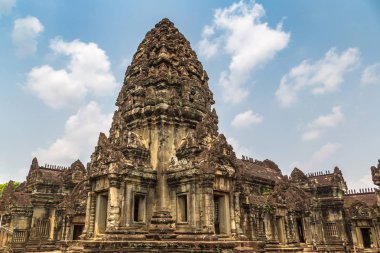 Siem Reap, Kamboçya'da bir yaz günü karmaşık Angkor Wat Tapınağı Banteay Samre