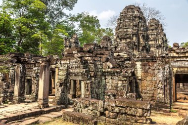 Banteay Kdei tapınağıdır Khmer antik tapınak Siem Reap içinde karmaşık Angkor Wat, Kamboçya'da bir yaz günü