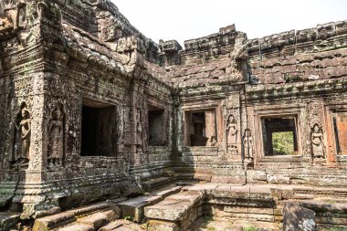 Banteay Kdei tapınağıdır Khmer antik tapınak Siem Reap içinde karmaşık Angkor Wat, Kamboçya'da bir yaz günü