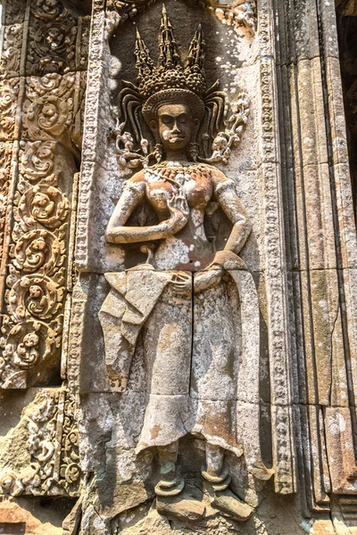 Chau Say Tevoda tapınak kalıntıları olduğunu Khmer antik tapınak Siem Reap içinde karmaşık Angkor Wat, Kamboçya'da bir yaz günü