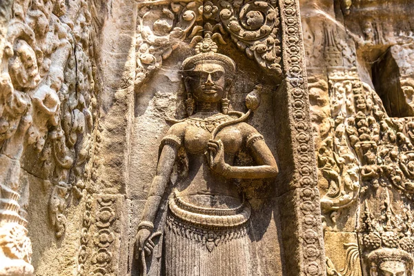 Chau Say Tevoda tapınak kalıntıları olduğunu Khmer antik tapınak Siem Reap içinde karmaşık Angkor Wat, Kamboçya'da bir yaz günü
