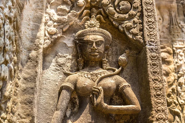 Chau Say Tevoda tapınak kalıntıları olduğunu Khmer antik tapınak Siem Reap içinde karmaşık Angkor Wat, Kamboçya'da bir yaz günü