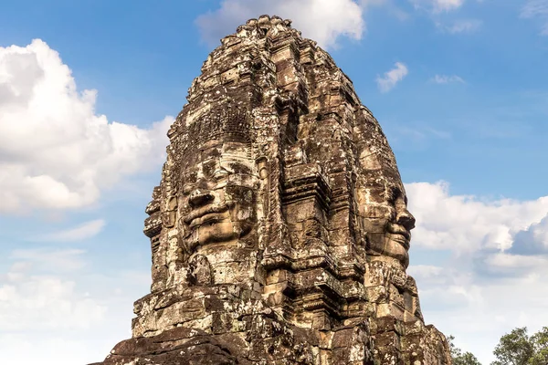 Taş Yüzleri Bayon Tapınağı Olan Karmaşık Angkor Wat Siem Reap — Stok fotoğraf