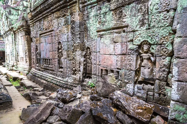 Siem Reap, Kamboçya'da bir yaz günü karmaşık Angkor Wat tapınakta Preah Khan