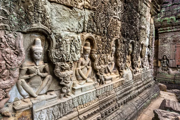 Siem Reap, Kamboçya'da bir yaz günü karmaşık Angkor Wat tapınakta Preah Khan