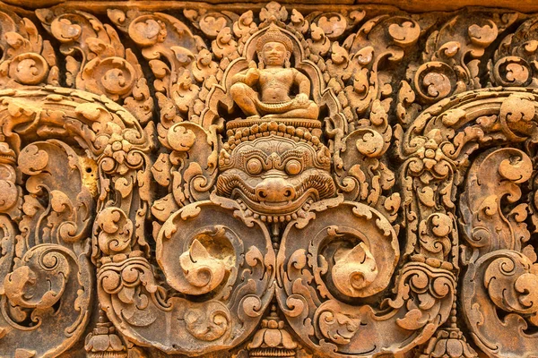 Banteay Srei Siem Reap, Kamboçya'da bir yaz günü karmaşık Angkor Wat Tapınağı