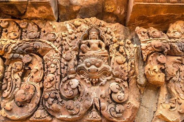 Banteay Srei Siem Reap, Kamboçya'da bir yaz günü karmaşık Angkor Wat Tapınağı