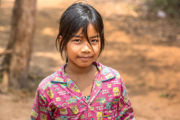 Siem Reap Kambodža Června 2018 Kambodžská Holčička Vesnici Poblíž Angkor — Stock fotografie