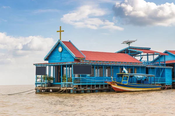 Iglesia Flotante Chong Khneas Pueblo Flotante Cerca Siem Reap Camboya — Foto de Stock