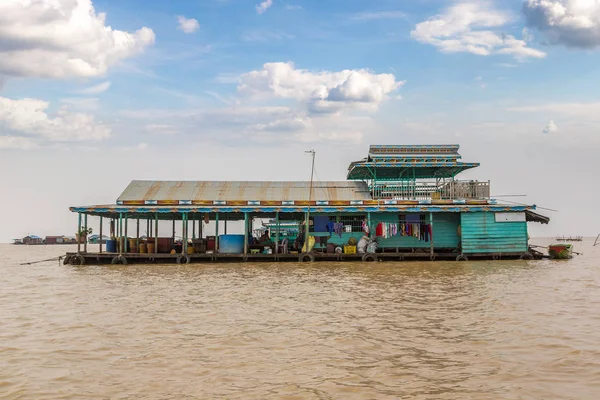 Chong Khneas Pueblo Flotante Cerca Siem Reap Camboya Día Verano — Foto de Stock