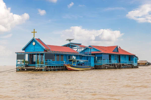 Iglesia Flotante Chong Khneas Pueblo Flotante Cerca Siem Reap Camboya — Foto de Stock