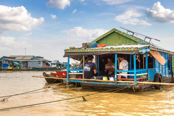Chong Khneas Cambodia Junho 2018 Chong Khneas Flutuante Aldeia Perto — Fotografia de Stock