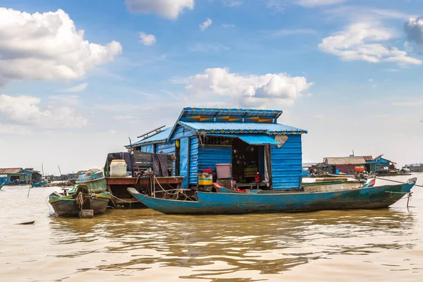 Chong Khneas Pueblo Flotante Cerca Siem Reap Camboya Día Verano — Foto de Stock