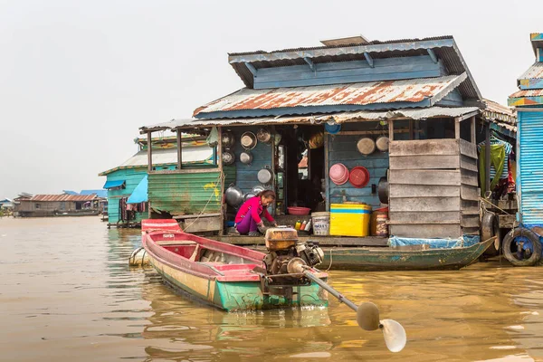 Chong Khneas Cambodia Junio 2018 Chong Khneas Pueblo Flotante Cerca — Foto de Stock