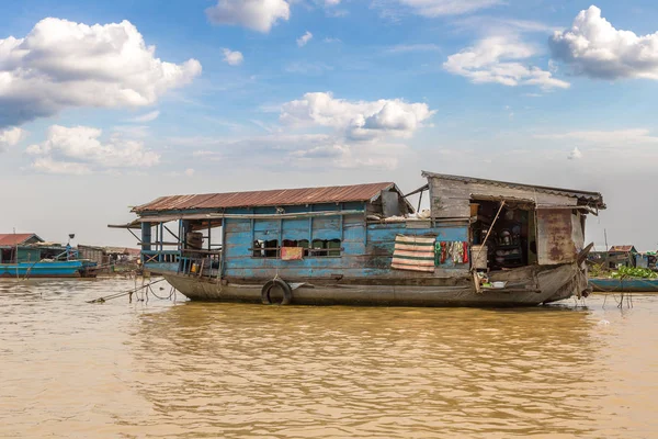 Chong Khneas Pueblo Flotante Cerca Siem Reap Camboya Día Verano — Foto de Stock