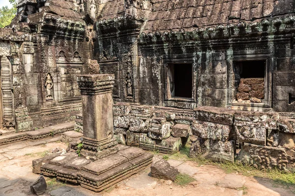 Banteay Kdei tapınağıdır Khmer antik tapınak Siem Reap içinde karmaşık Angkor Wat, Kamboçya'da bir yaz günü
