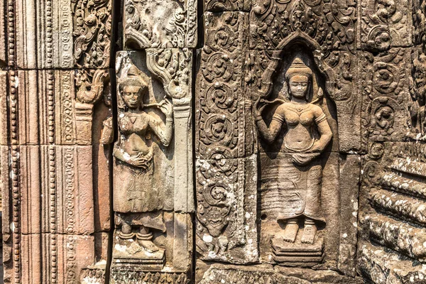 Banteay Kdei tapınağıdır Khmer antik tapınak Siem Reap içinde karmaşık Angkor Wat, Kamboçya'da bir yaz günü