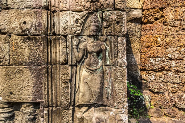 Banteay Kdei tapınağıdır Khmer antik tapınak Siem Reap içinde karmaşık Angkor Wat, Kamboçya'da bir yaz günü