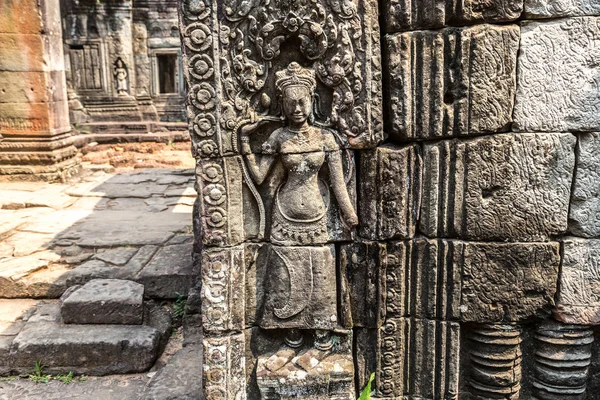 Banteay Kdei tapınağıdır Khmer antik tapınak Siem Reap içinde karmaşık Angkor Wat, Kamboçya'da bir yaz günü