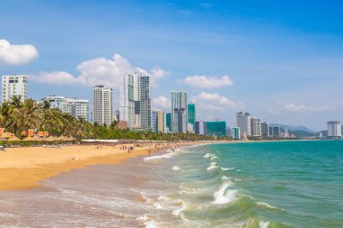 Nha Trang, Vietnam'da bir yaz günü kumsalda