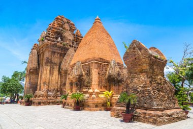 Ponagar (Thap Ba Po Nagar) - Vietnam 'ın Nha Trang kentindeki Cham tapınağı