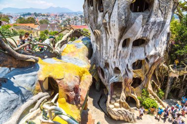 Da Lat, Vietnam - 19 Haziran 2018: Vietnam'da Dalat, bir yaz günü çılgın House (asmak Nga guesthouse)